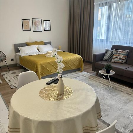 Студия В Теплых Тонах, Эксклюзив Almaty Extérieur photo