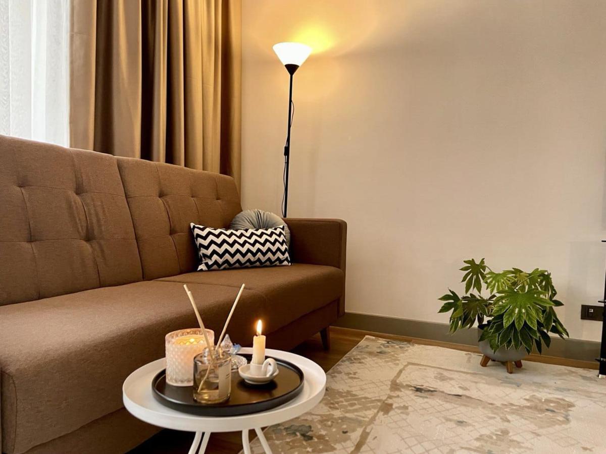 Студия В Теплых Тонах, Эксклюзив Almaty Extérieur photo