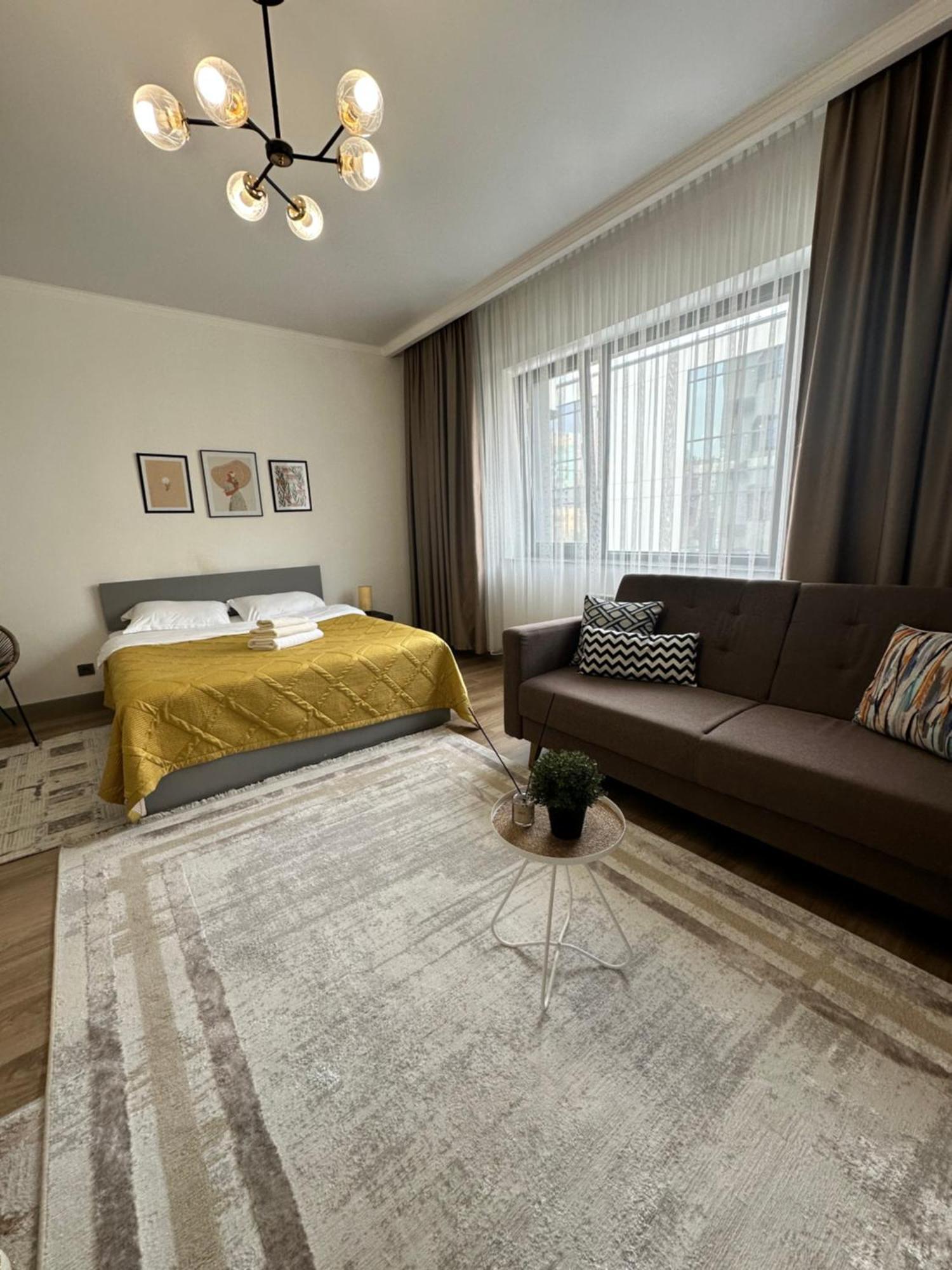 Студия В Теплых Тонах, Эксклюзив Almaty Extérieur photo