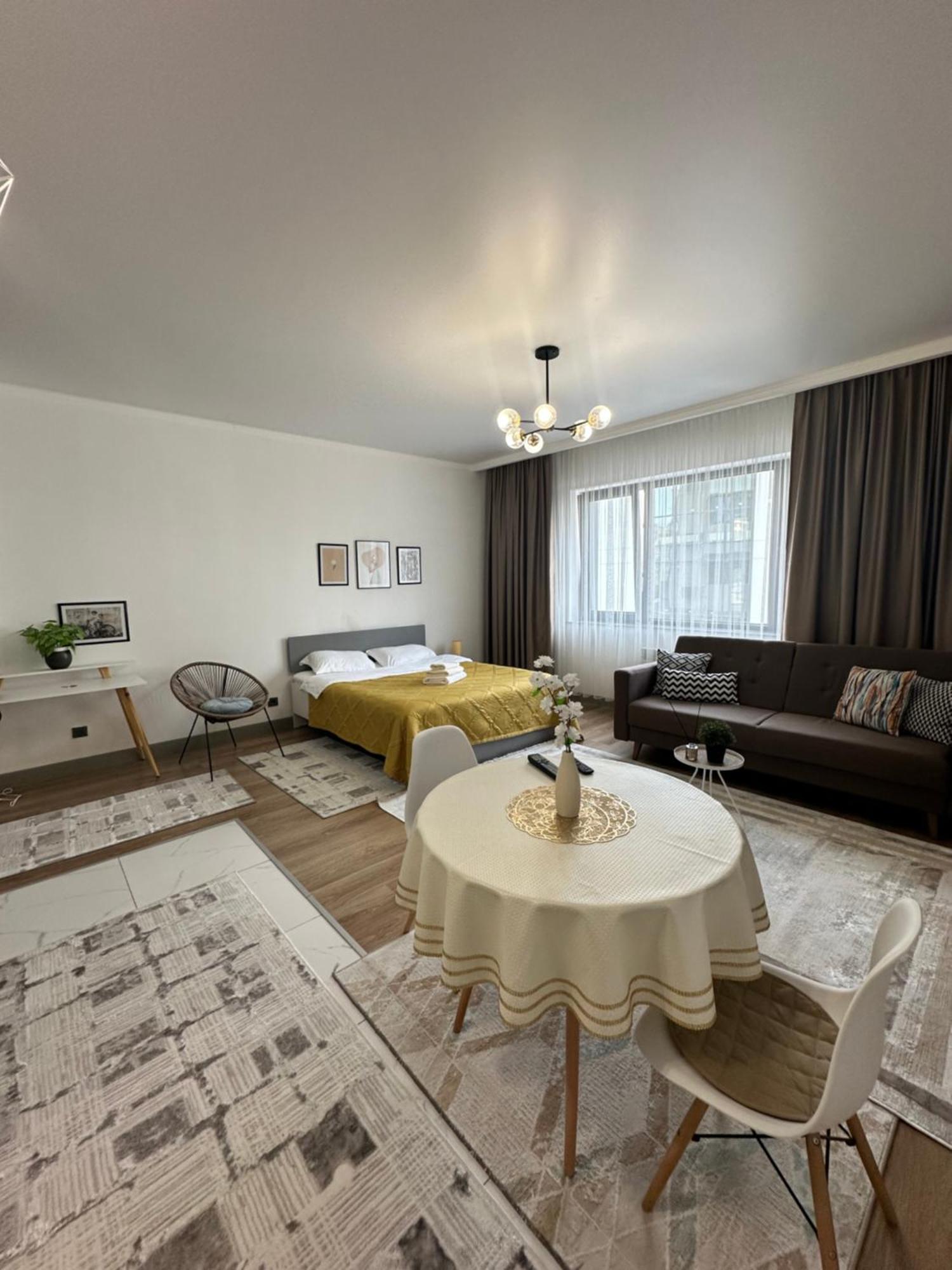 Студия В Теплых Тонах, Эксклюзив Almaty Extérieur photo