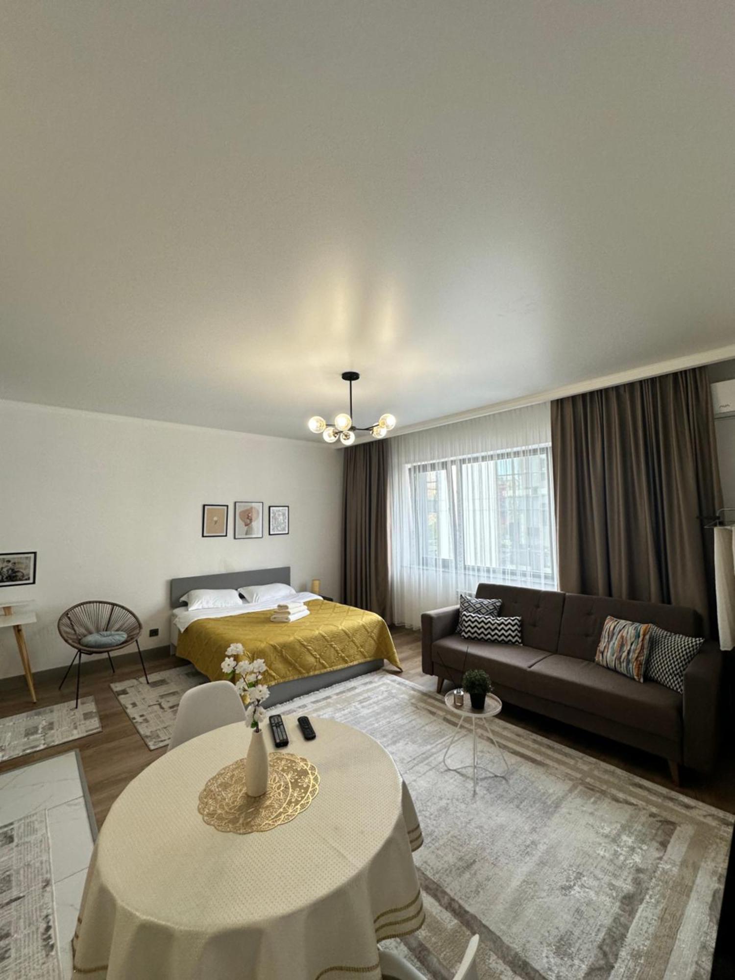 Студия В Теплых Тонах, Эксклюзив Almaty Extérieur photo